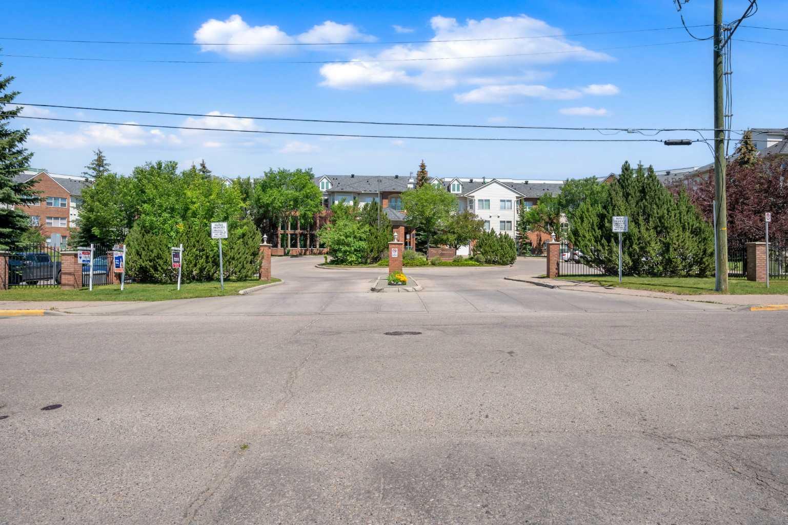 1920 14 Avenue NE 210