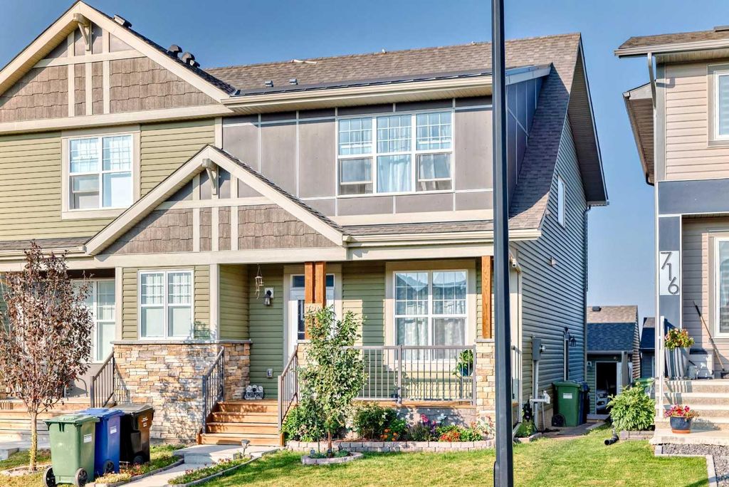 Photo of 720 Livingston Hill NE, Calgary, AB T3P 1K5 (MLS # A2295526)