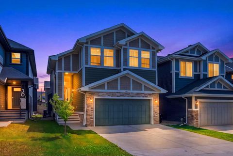 Photo of 52 Sunrise Way, Cochrane, AB T4C 2S3 (MLS # A2332006)