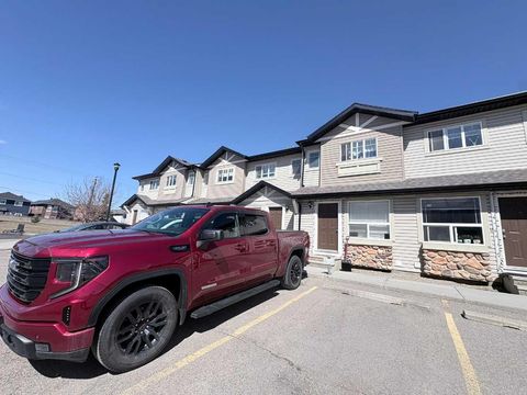 Photo of 138 Saddlebrook Point NE, Calgary, AB T3J 0G3 (MLS # A2304464)