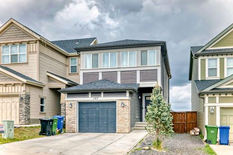 163 Evanscrest Way NW Calgary AB T3P 0S3