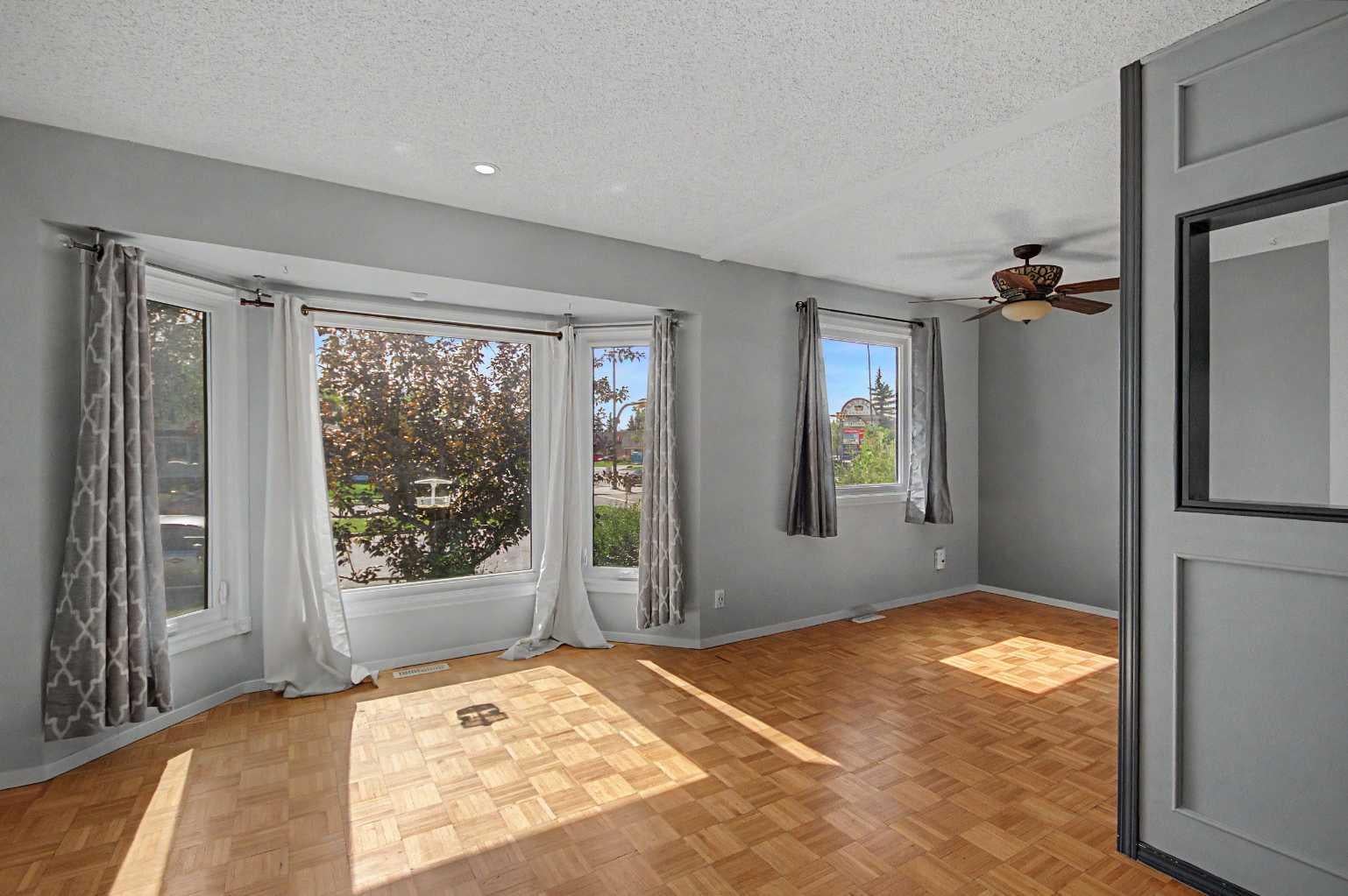 2444 Woodview Drive SW