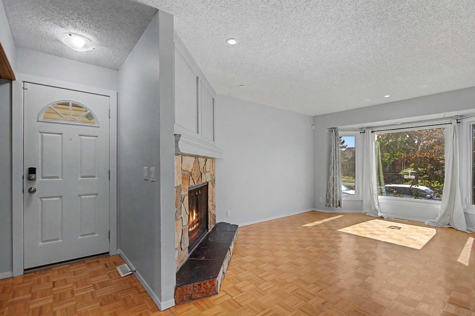 2444 Woodview Drive SW