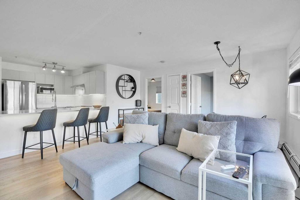 Photo of 1833 11 Avenue SW #203, Calgary, AB T3C 0N7 (MLS # A2285772)