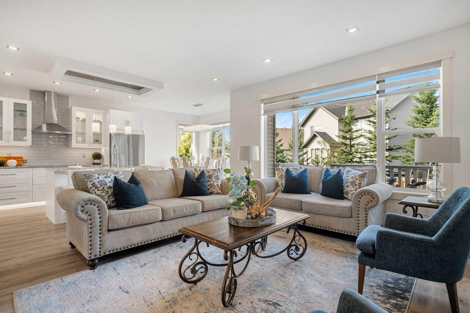 808 Coopers Square SW