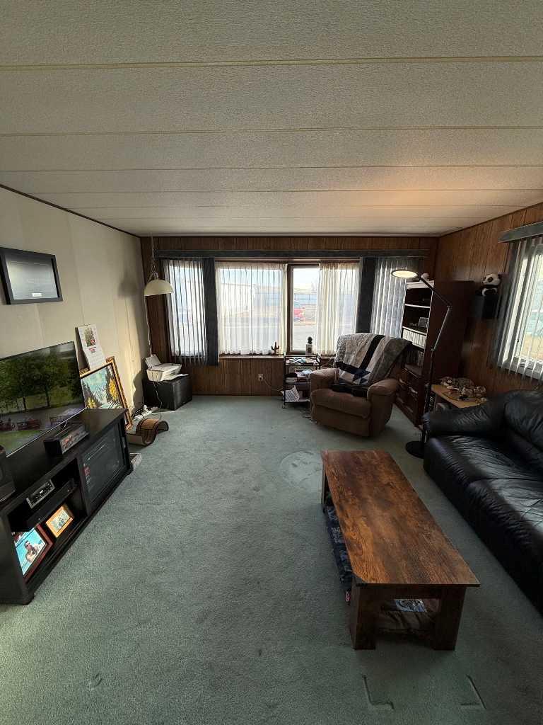 2715 Westside Drive W 50