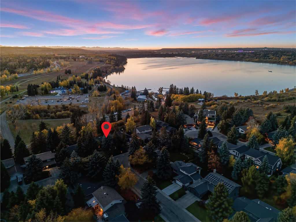 116 Bay View Drive SW