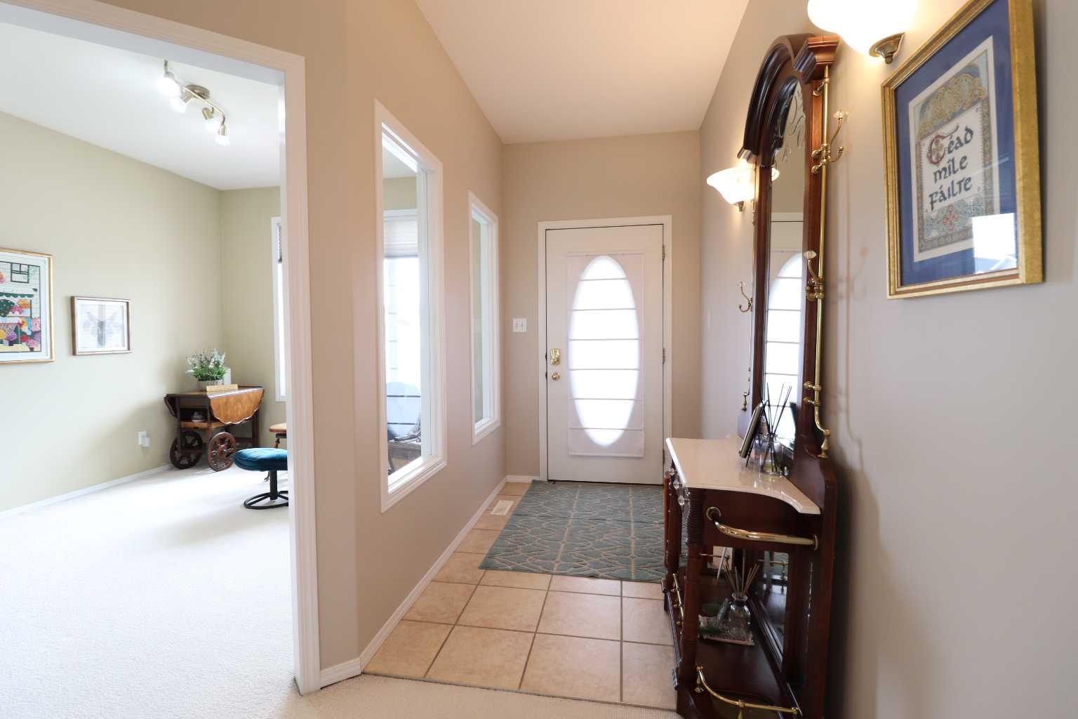 110 Fairmont Boulevard S 19