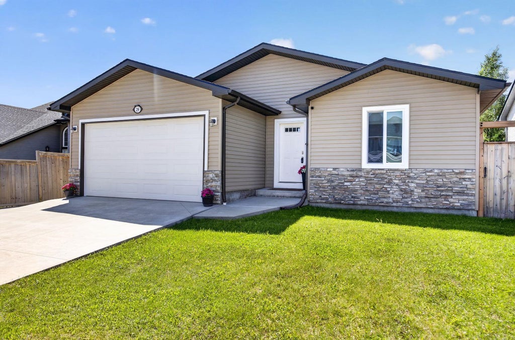 Photo of 29 Sandpiper Drive, Didsbury, AB T0M 0W0 (MLS # A2324928)