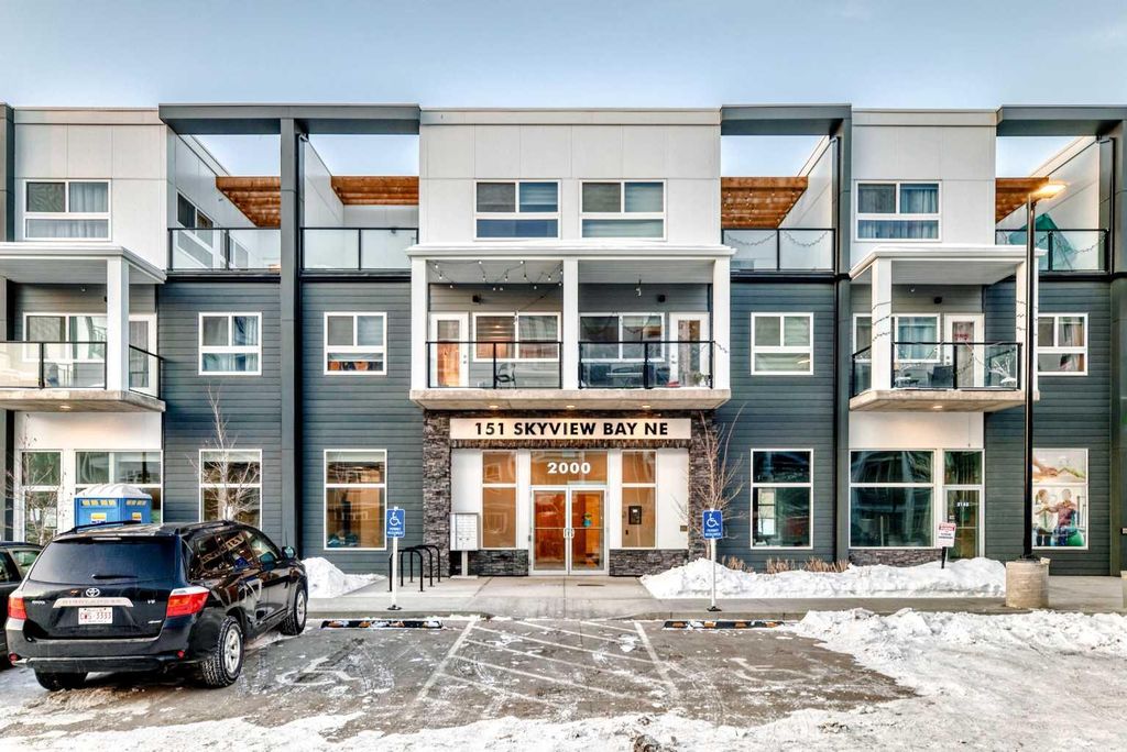 Photo of 151 Skyview Bay NE #2202, Calgary, AB T3N 2K3 (MLS # A2288092)