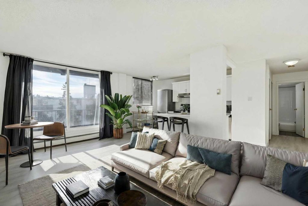 Photo of 1236 15 Avenue SW #601, Calgary, AB T3C 0X5 (MLS # A2283879)