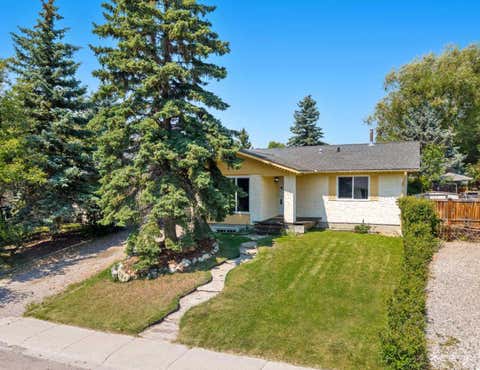 Photo of 125 Carr Place, Okotoks, AB T1S 1E2 (MLS # A2334771)