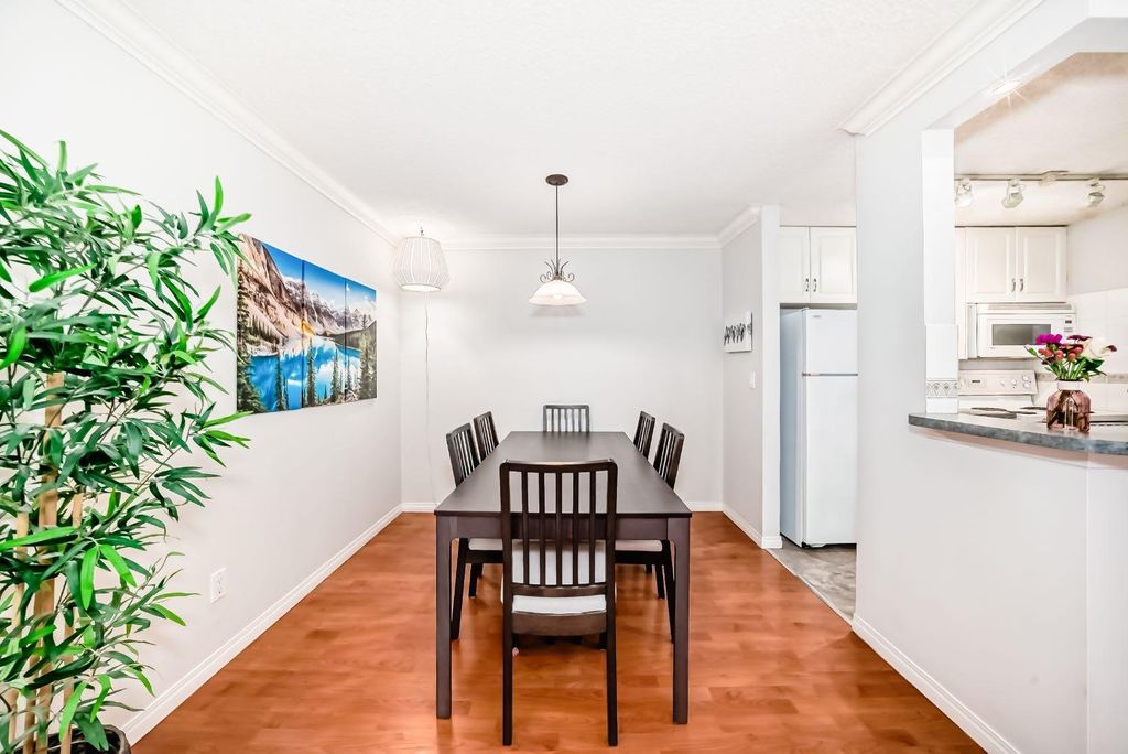 Photo of 727 56 Avenue SW #215, Calgary, AB T2V 4Z8 (MLS # A2286796)