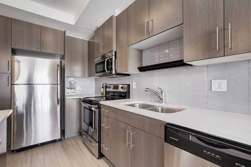 15233 1 Street SE 305