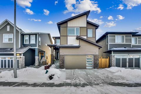 99 Midgrove Drive SW Airdrie AB T4B 5K8