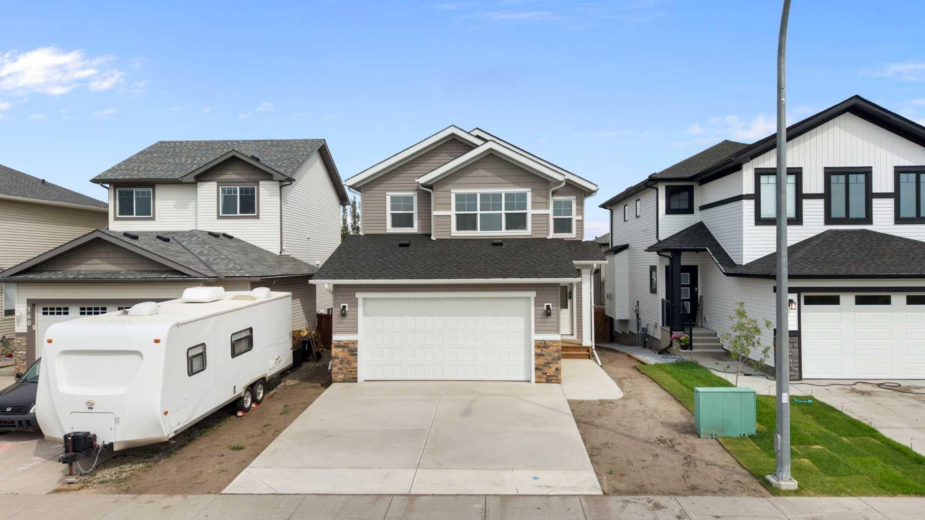 156 Wildrose Green