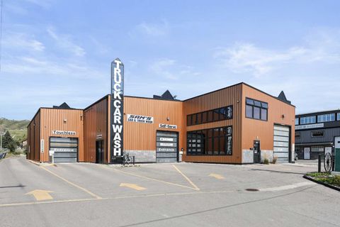 26 Griffin Industrial Point Cochrane AB T4C 0A2
