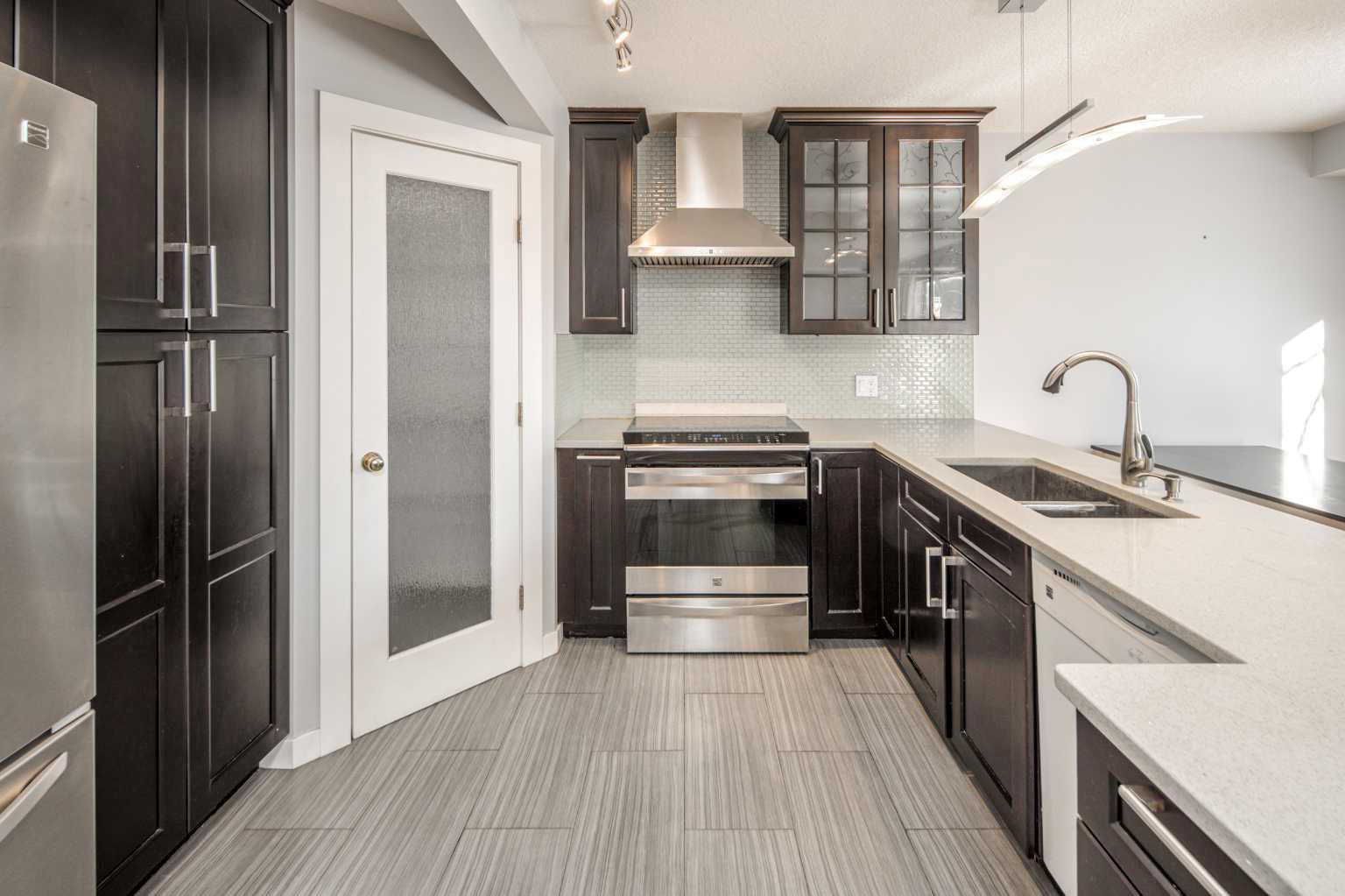 311 Coventry Circle NE