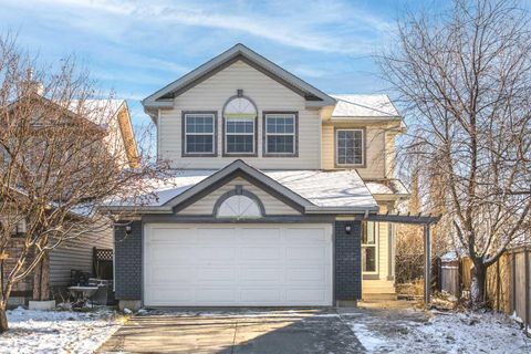 311 Coventry Circle NE Calgary AB T3K 4X8