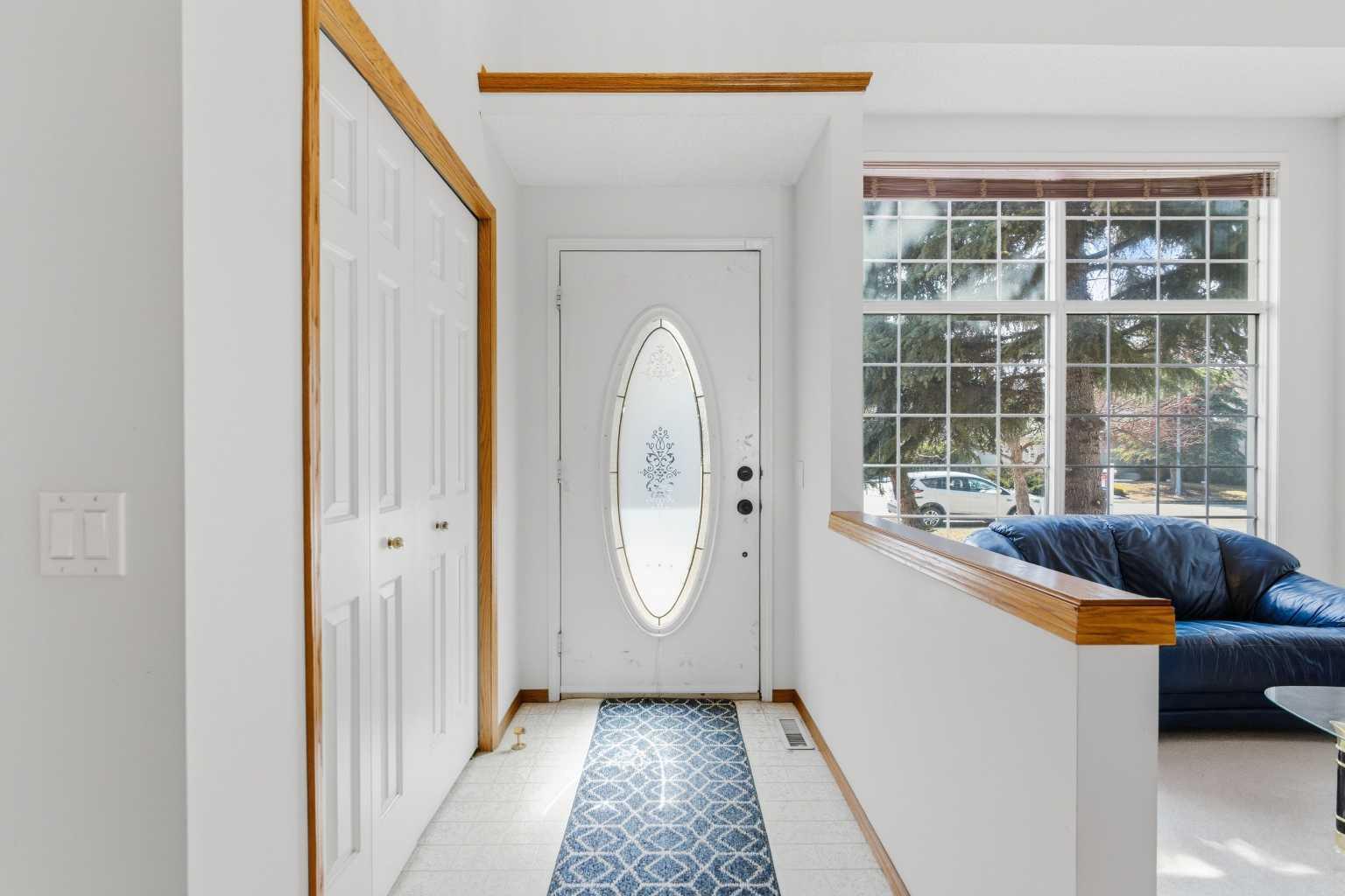 28 Sunlake Circle SE