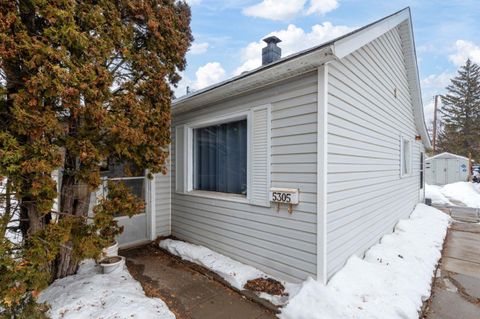 Photo of 5305 49 Avenue, Lloydminster, SK S9V 0V2 (MLS # A2290684)