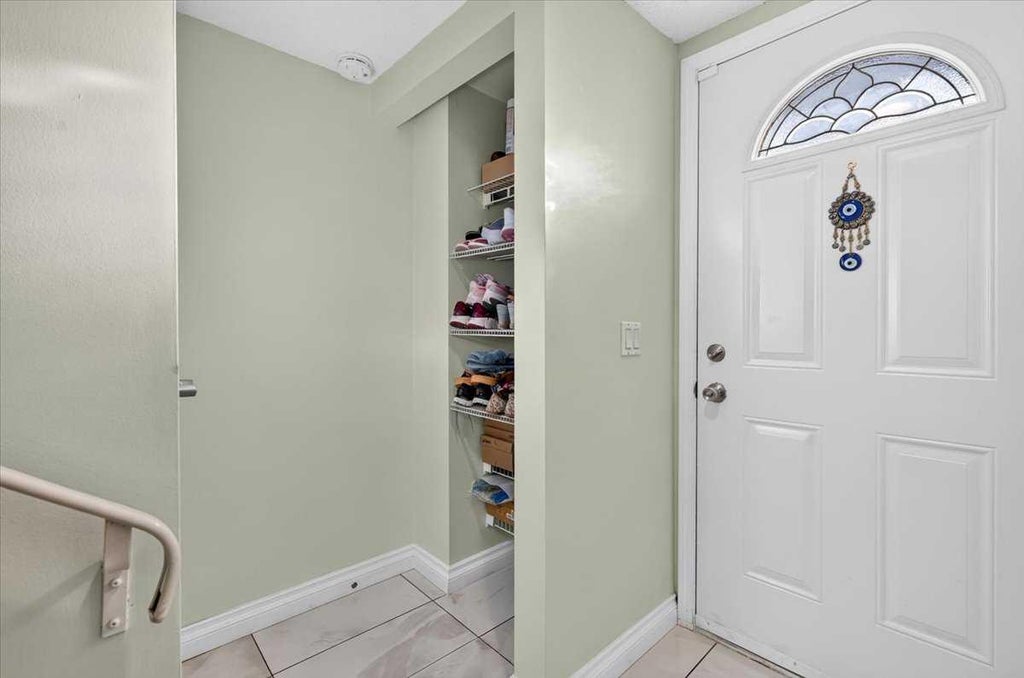 Photo of 919 38 Street NE #904, Calgary, AB T2A 6E1 (MLS # A2351665)