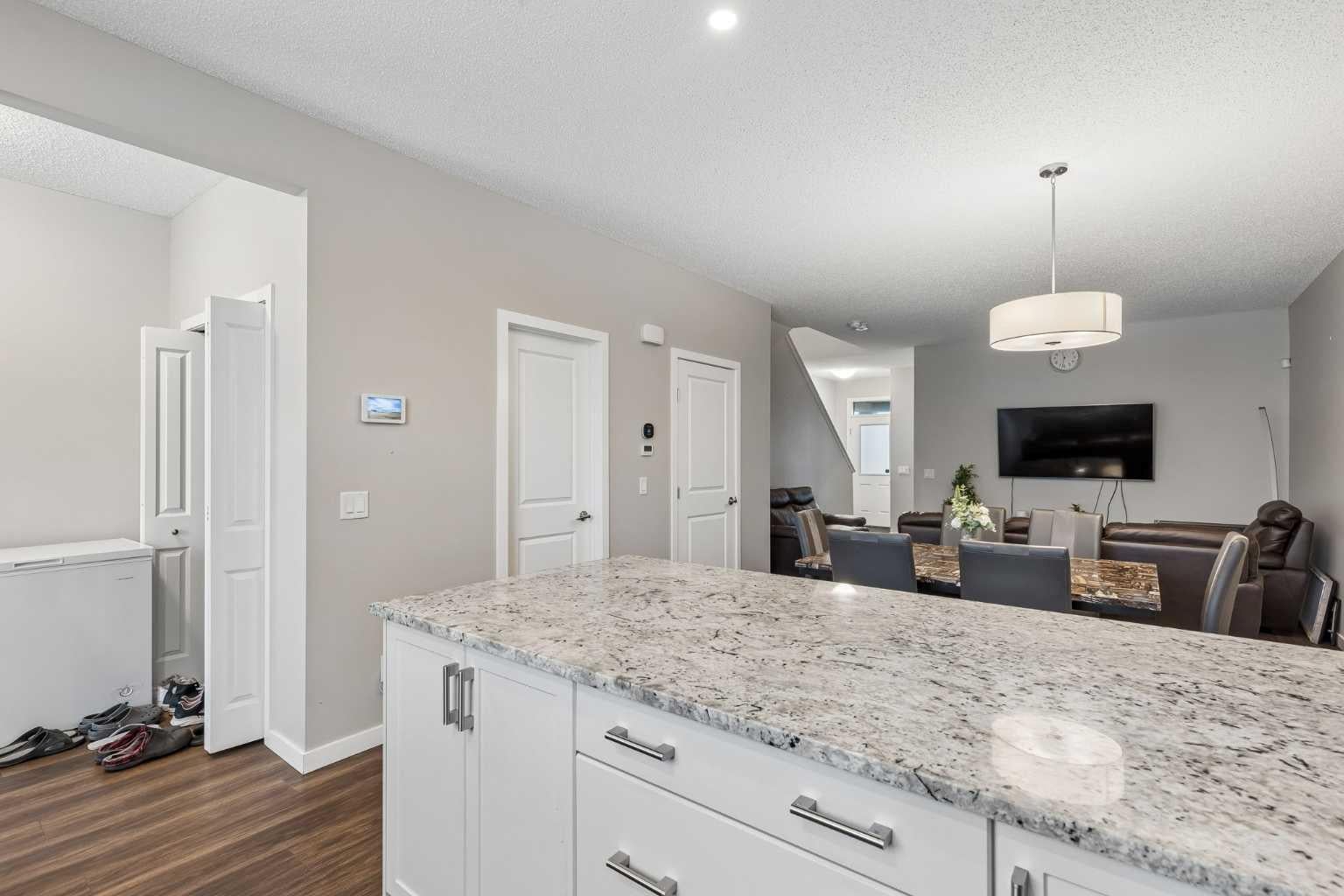 291 Magnolia Square SE