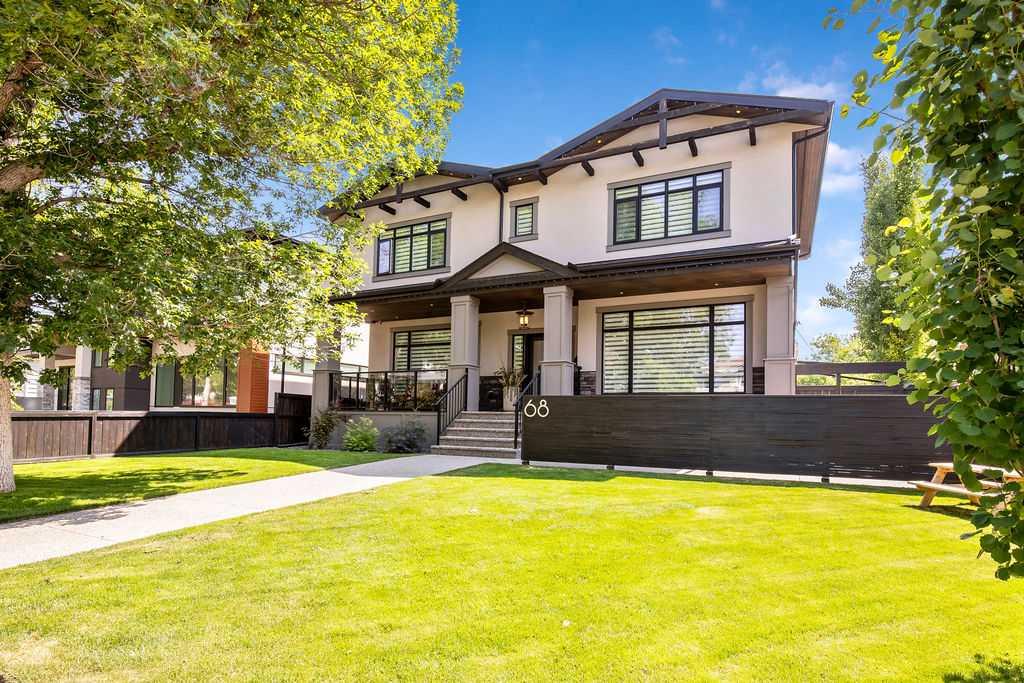 68 White Oak Crescent SW