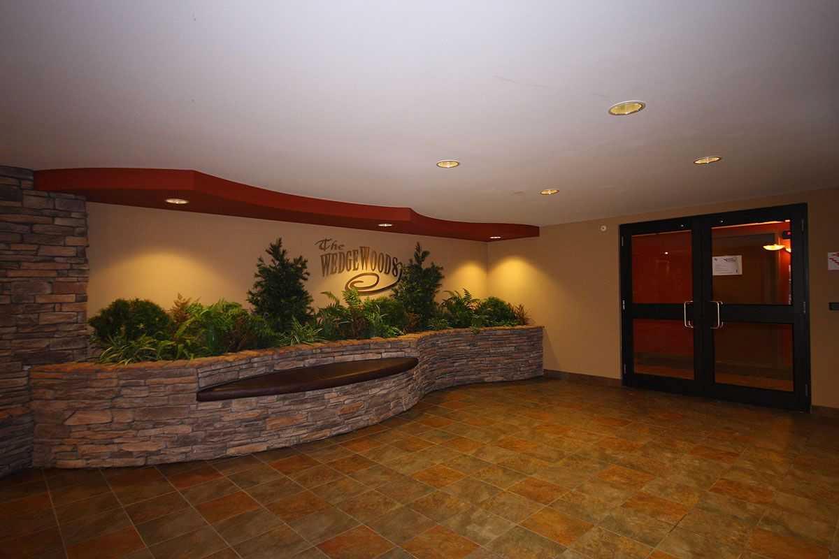 30 Discovery Ridge Close SW 518