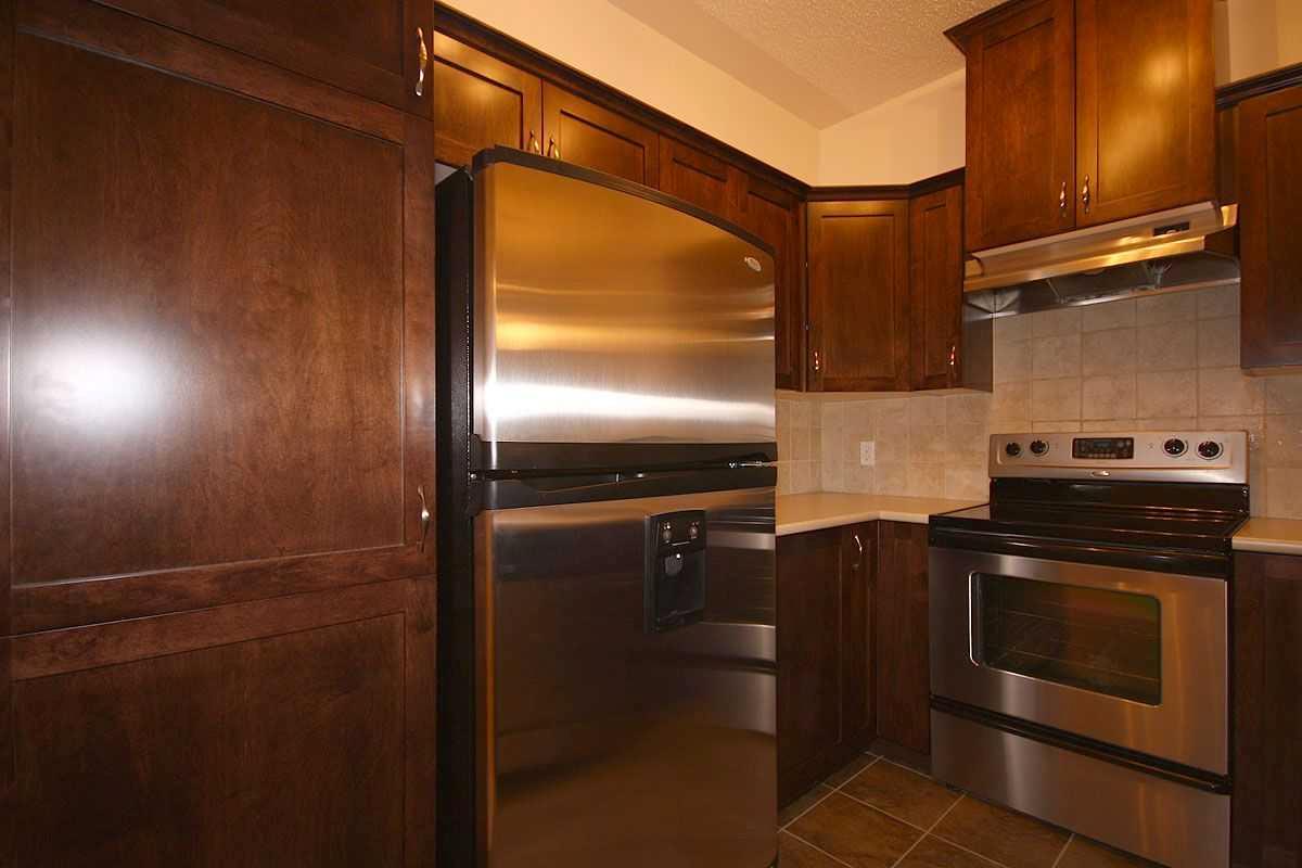 30 Discovery Ridge Close SW 518