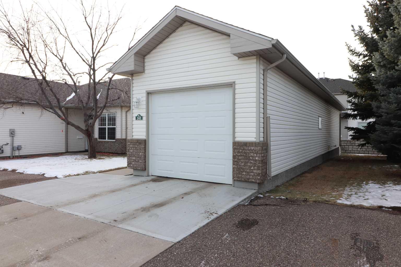 242 Washington Way SE