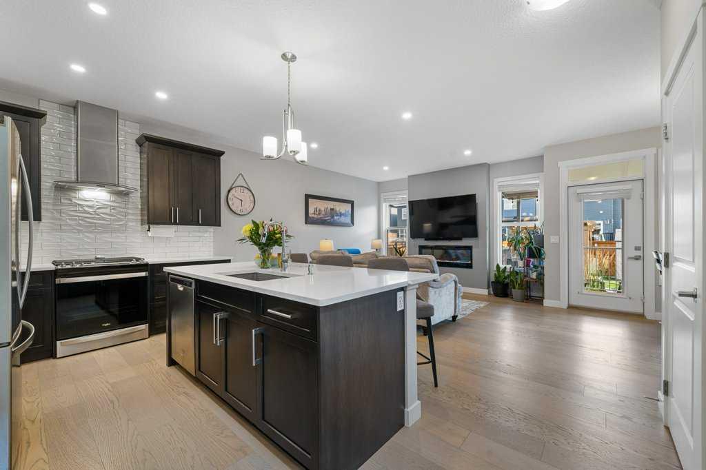 31 Belmont Crescent SW