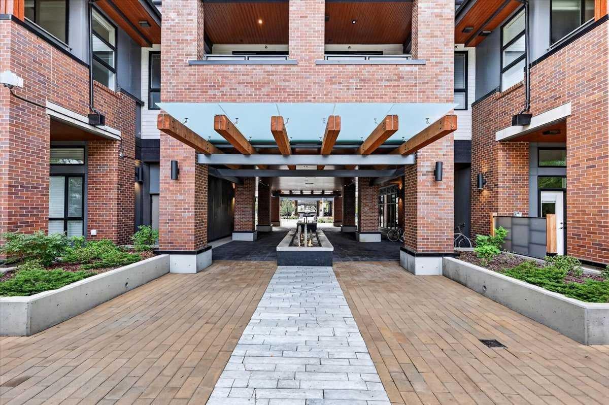 122 Mahogany Centre SE 412