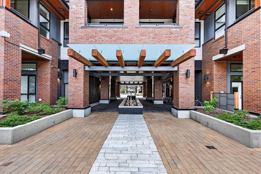 Photo of 122 Mahogany Centre SE #412, Calgary, AB T3M 2Y1 (MLS # A2347642)