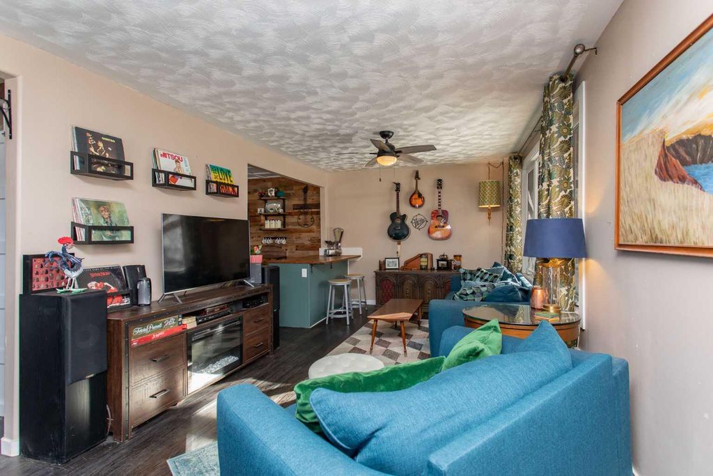 Photo of 3738 45 Street, Red Deer, AB T4N 1J4 (MLS # A2315425)