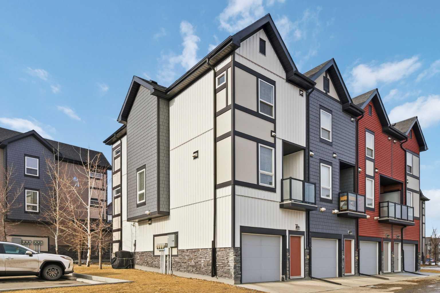 11 Evanscrest Mews NW 402