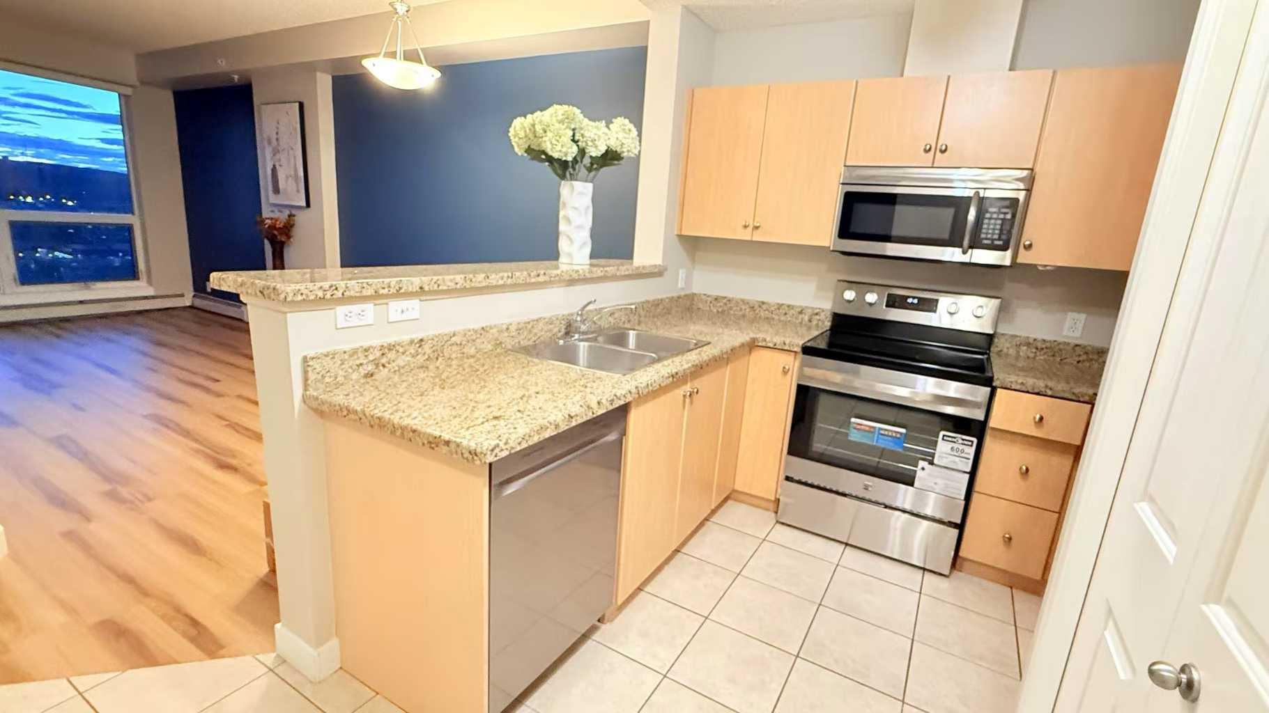 1053 10 Street SW 1411