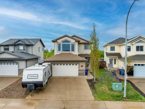Photo of 377 Walnut Crescent, Fort McMurray, AB T9K 0W2 (MLS # A2315620)