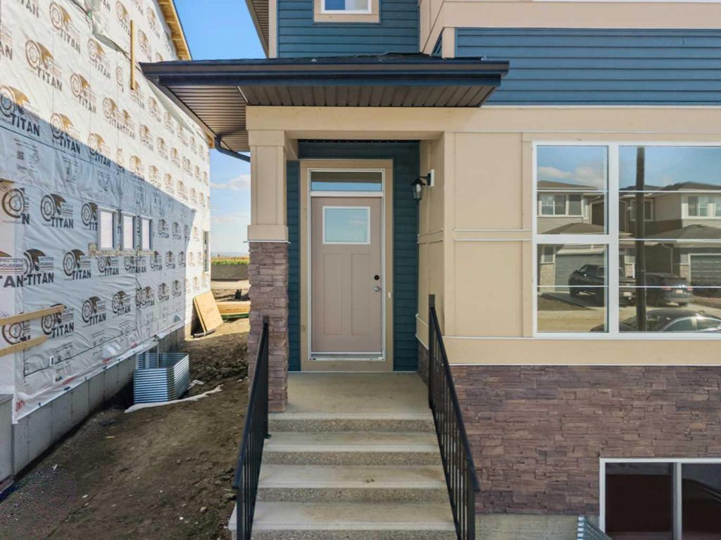 Photo of 659 Chelsea Pier Run, Chestermere, AB T1X 3H6 (MLS # A2301086)