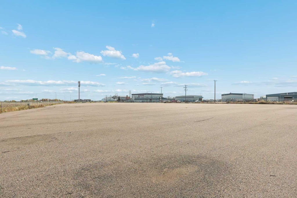 Photo of 330 Stubb Ross Road, Rural Lethbridge County, AB T1K 7N3 (MLS # A2353676)