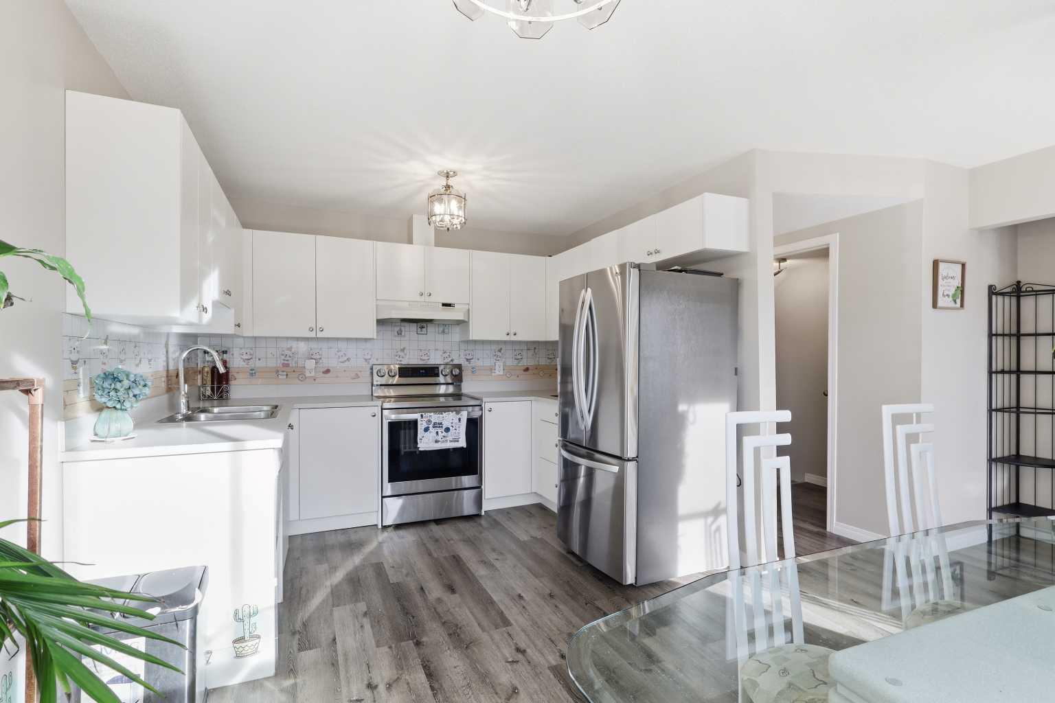 6020 temple Drive NE 37