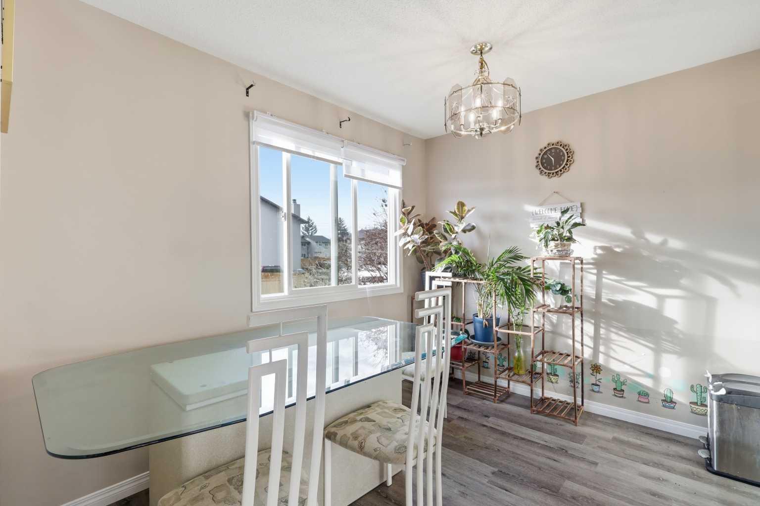 6020 temple Drive NE 37