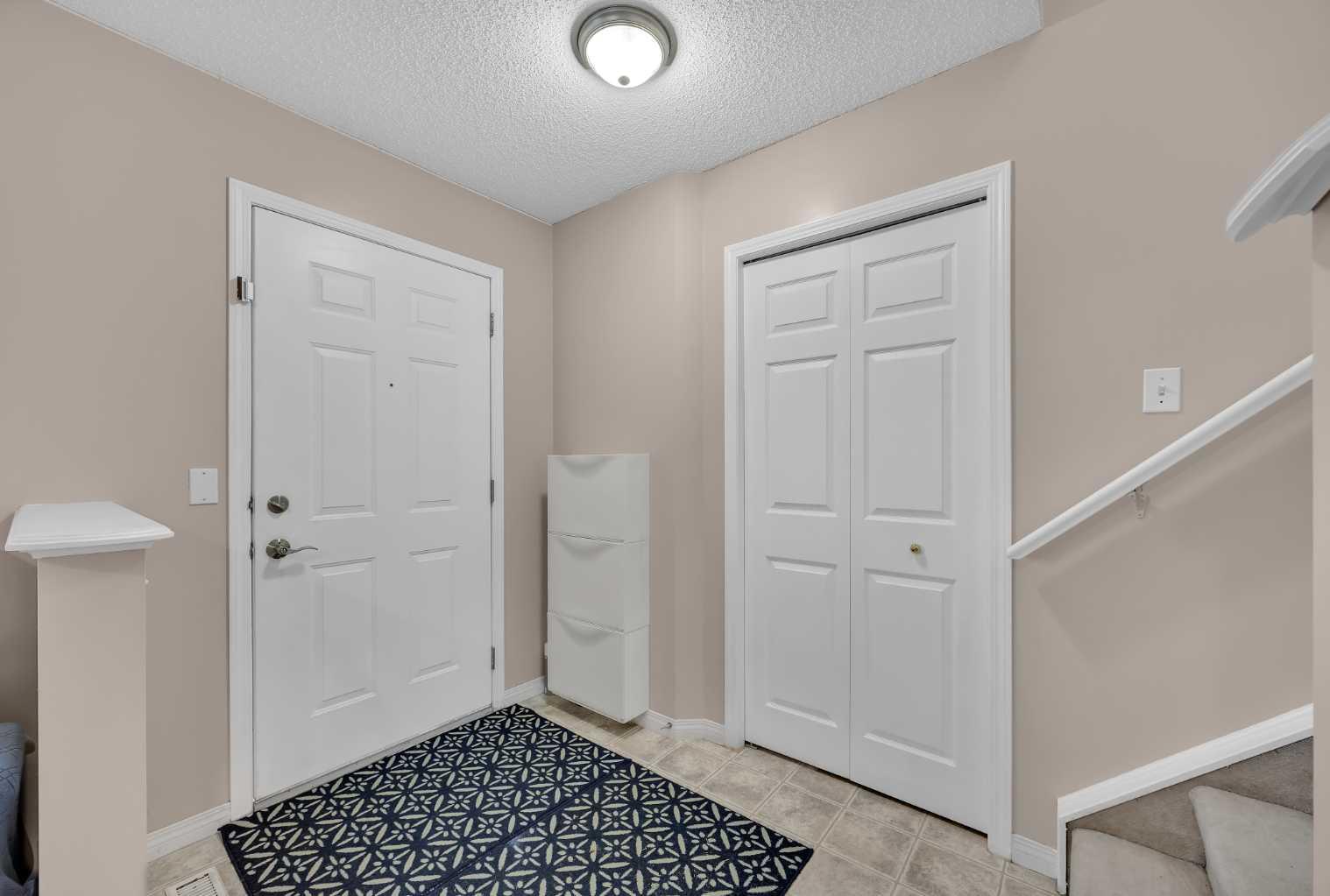 26 Saddlemead Close NE