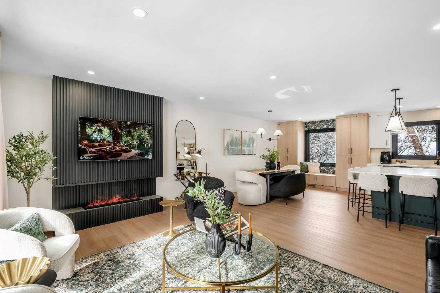 2416 Palliser Drive SW