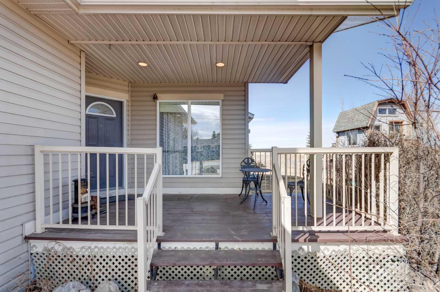 208 Railway Avenue