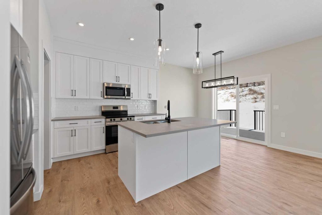 Photo of 1051 Fowler Road SW, Airdrie, AB T4B 5T2 (MLS # A2293504)