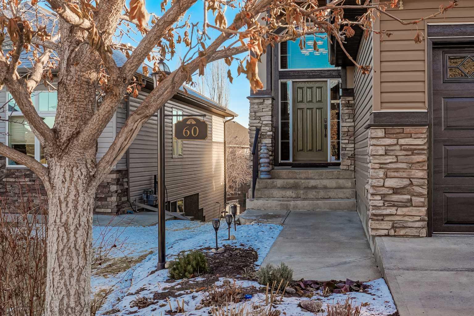 60 Sheep River Heights