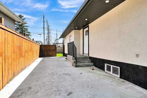 Photo of 611 Penbrooke Road SE, Calgary, AB T2A 3S9 (MLS # A2305397)