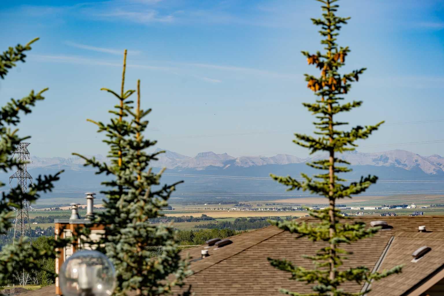 140 Rockyledge View NW 2