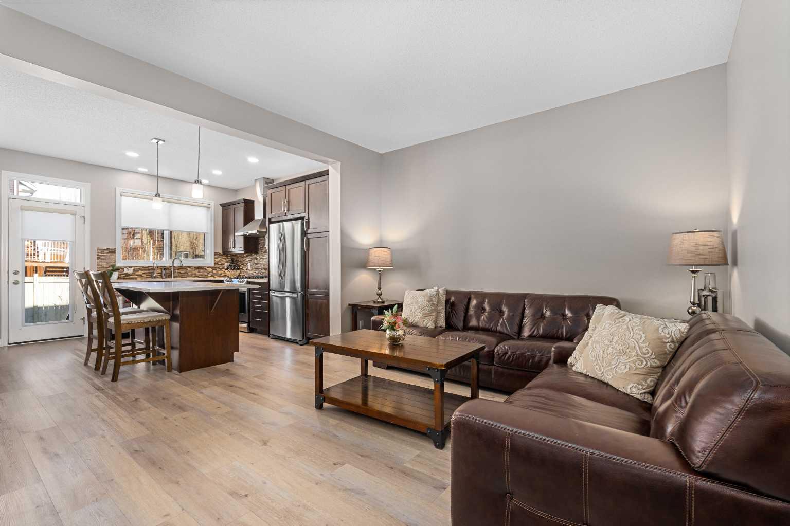 58 Kingfisher Crescent SE